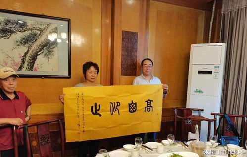 成都文樂書畫院走訪李白故里開展文化藝術(shù)交流活動(dòng)